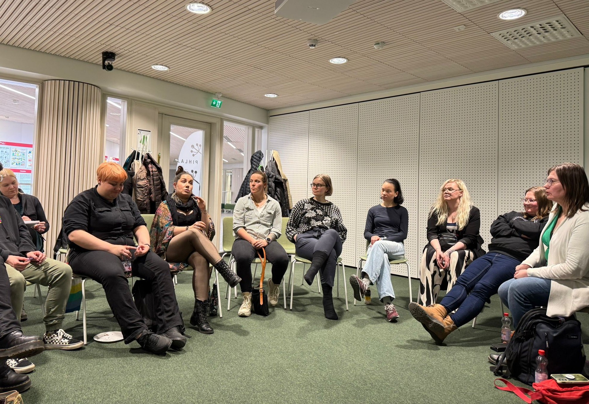 Kuumat perunat -keskustelu: Miten neurovähemmistöjen oma ääni saataisiin paremmin kuuluviin mediassa?